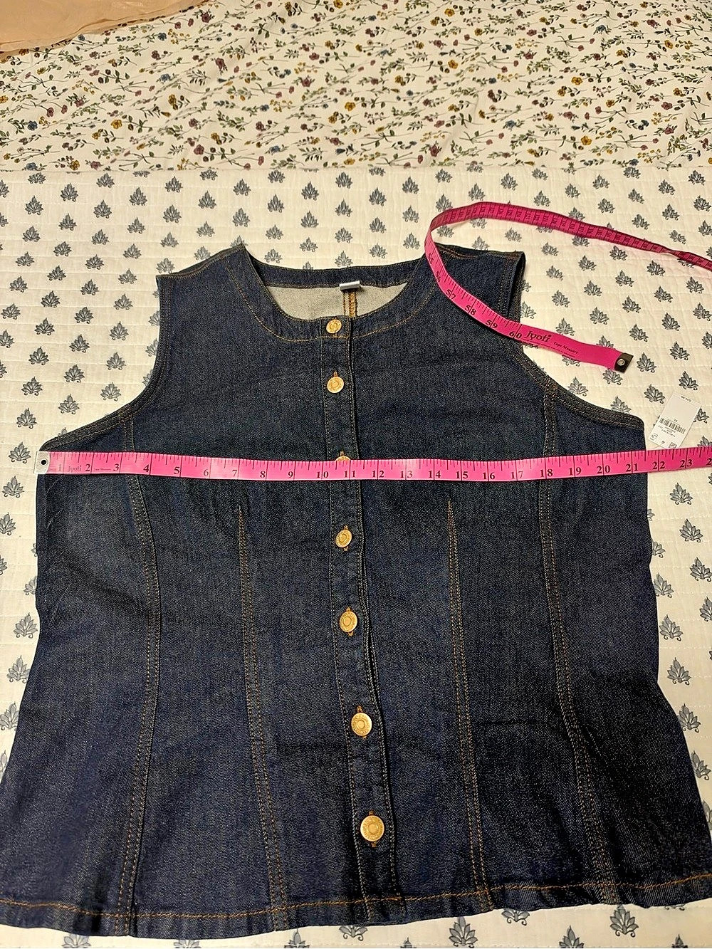 Old navy nwt size xl Neck Denim Vest Blue - Picture 4 of 4
